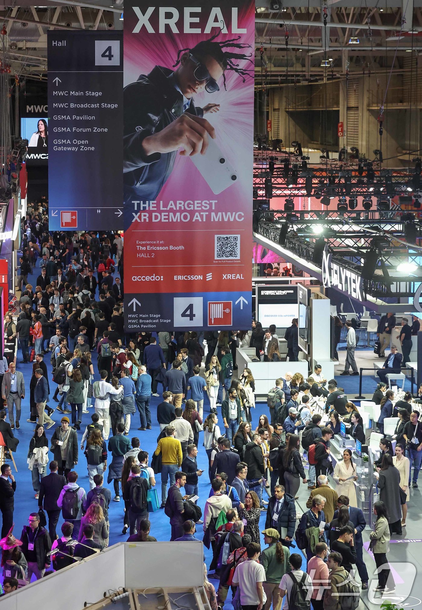 (바르셀로나(스페인)=뉴스1) 민경석 기자 = 6일(현지시간) 스페인 바르셀로나 피라 그란 비아 전시장에서 열린 '모바일 월드 콩그레스(MWC) 2025'가 폐막일임에도 불구하고 …