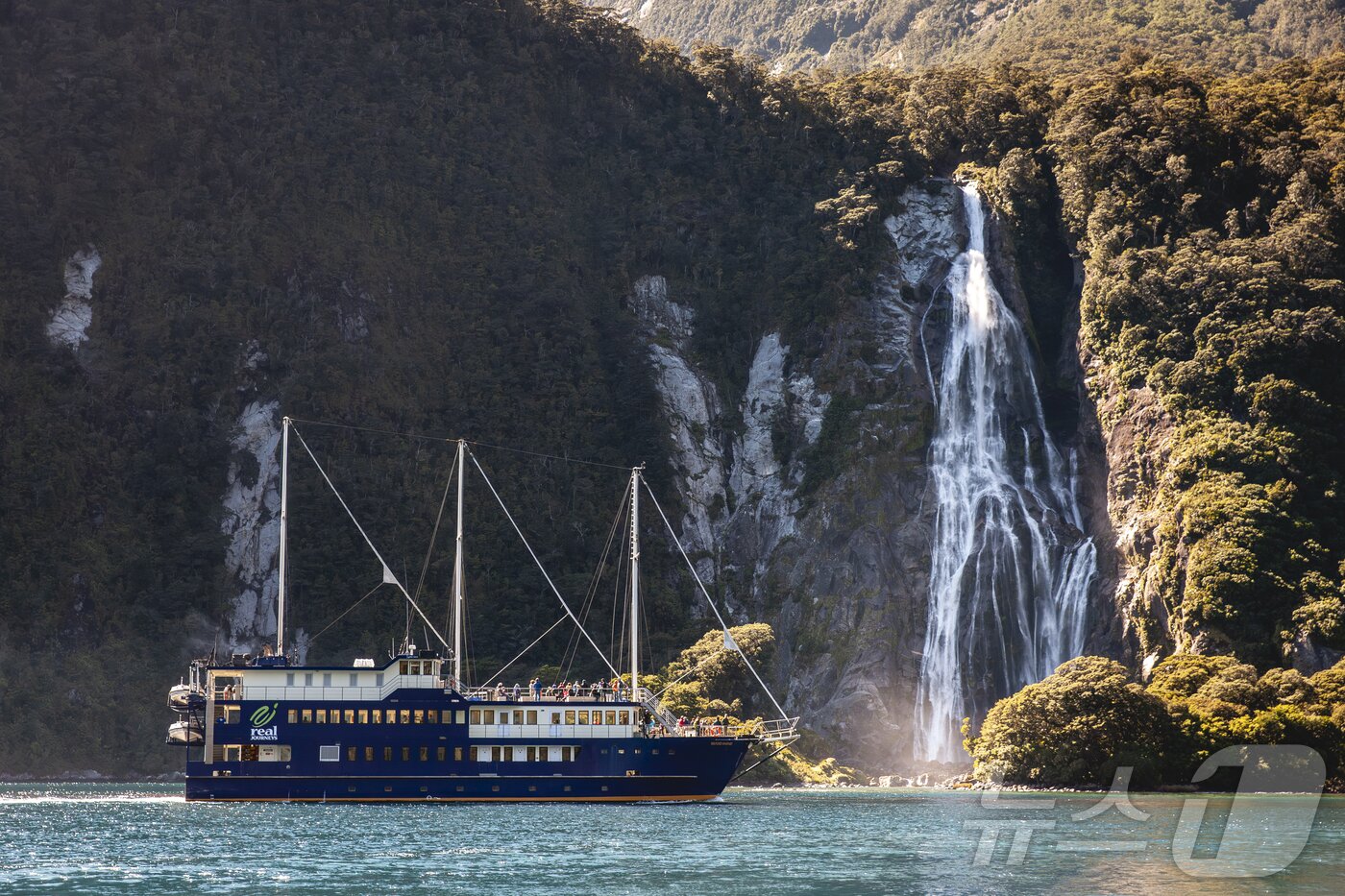본문 이미지 - 밀포드 사운드 피오르드랜드 투어&#40;뉴질랜드관광청 제공&#41;