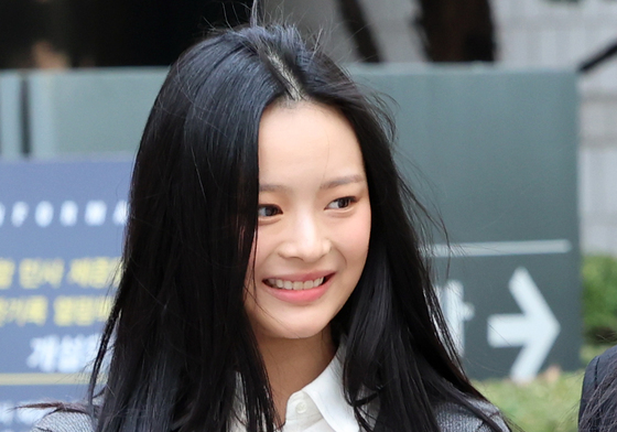 어도어 '하니 비자 정보 유출' 논란…경찰, 고발인 측 첫 조사