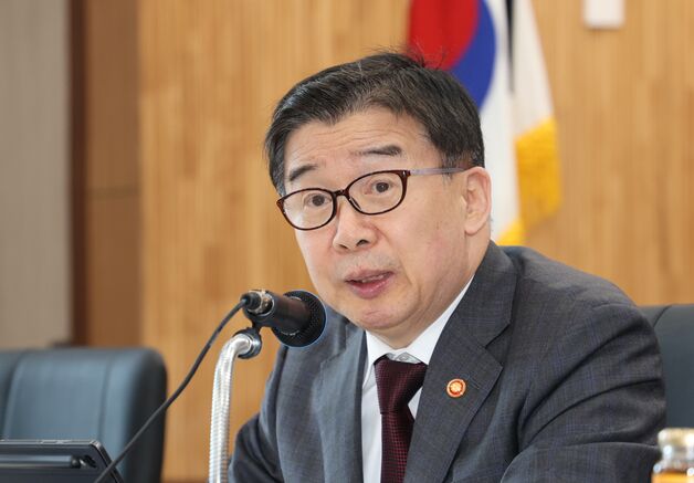 공무원 아닌 직종에 '공무원 채용 신체검사서' 요구 관행 개선된다