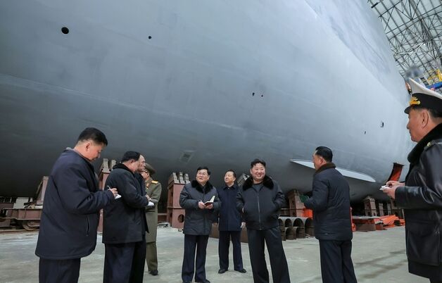 '국방발전 5개년 계획' 박차 가하는 북한…"북미 대화 염두"