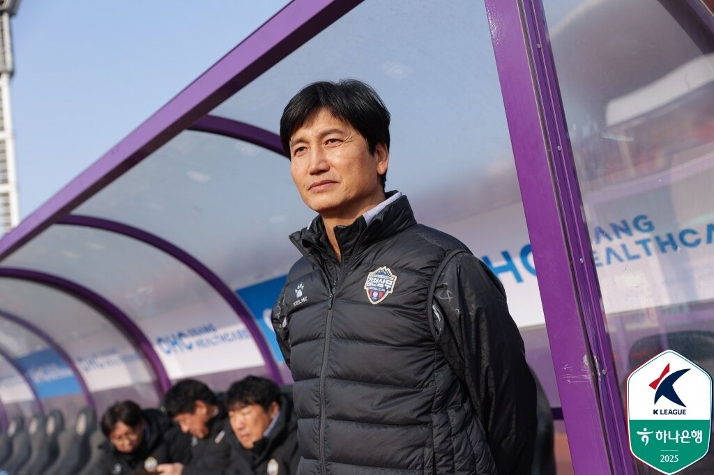 본문 이미지 - 정정용 김천 감독(한국프로축구연맹 제공)