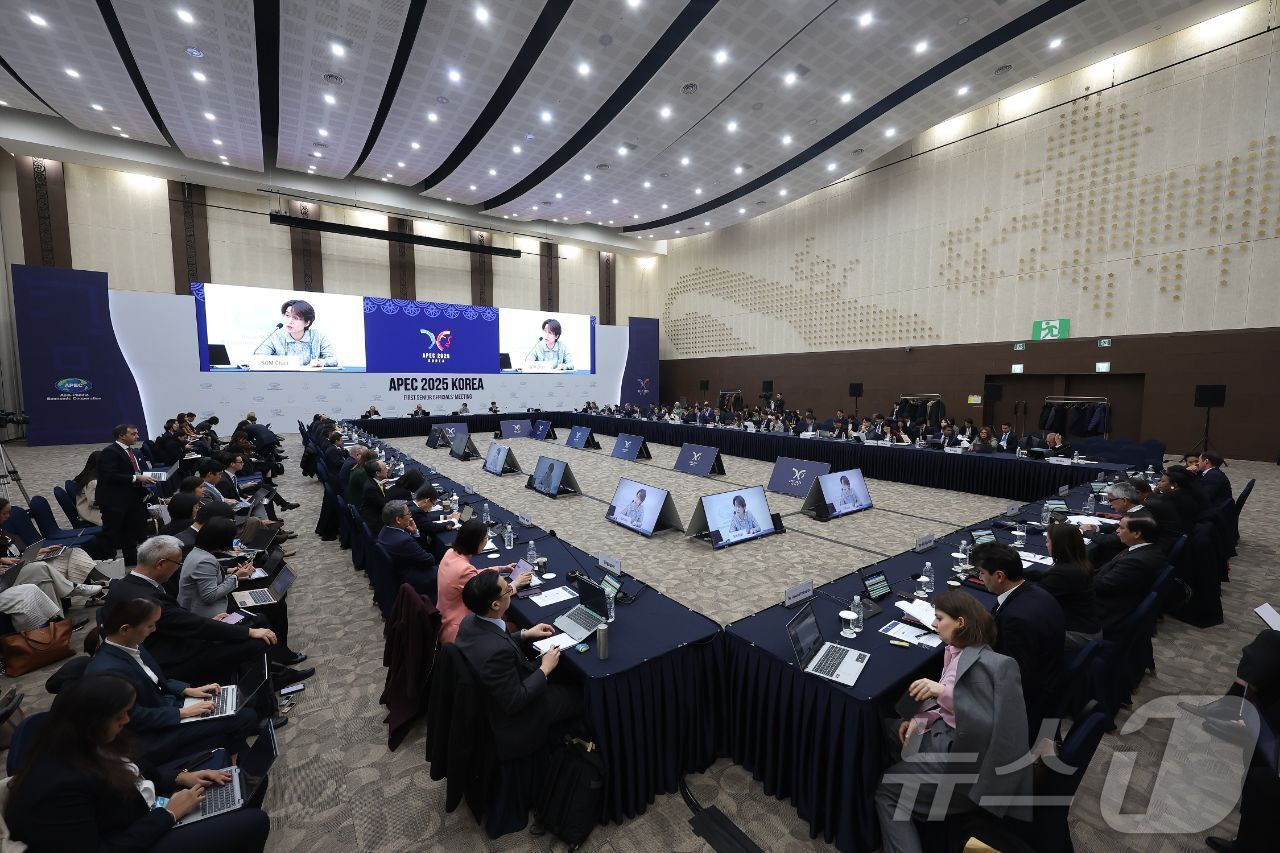 본문 이미지 - APEC 고위관리회의 자료사진.&#40;외교부 제공&#41;