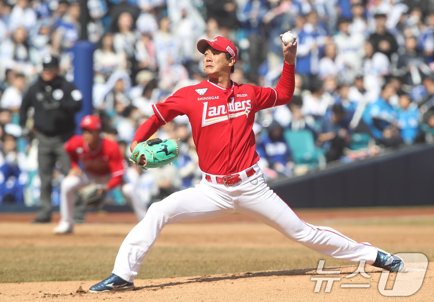 본문 이미지 - 김광현의 투구 모습. 2025.3.9/뉴스1 ⓒ News1 공정식 기자