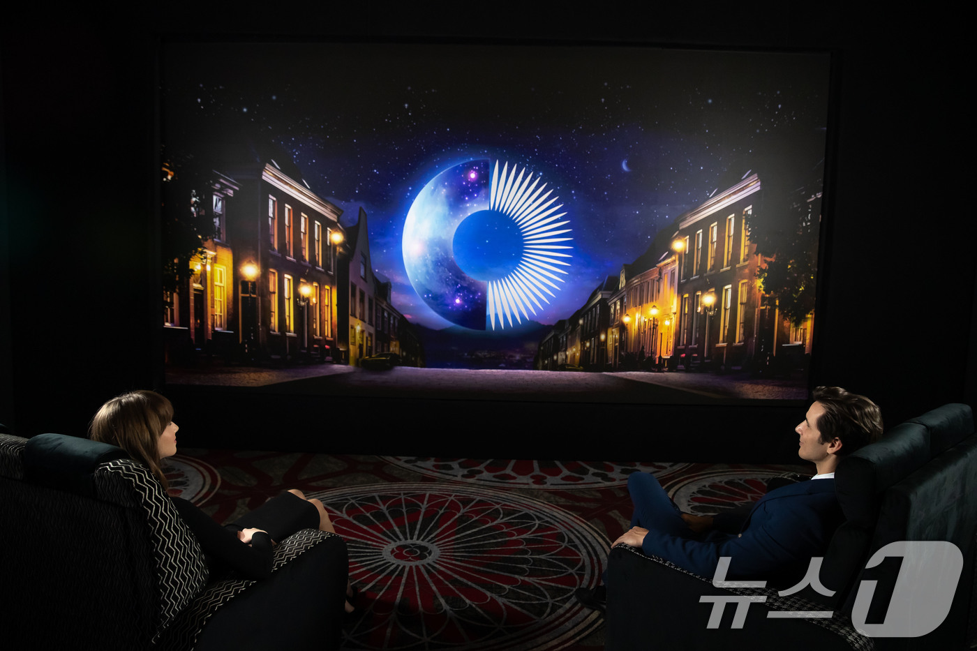 (서울=뉴스1) = 삼성전자는 오는 3일(현지시간)까지 미국 라스베이거스에서 열리는 세계 최대 영화 산업 박람회 '시네마콘 2025'에서 시네마 LED 스크린 '오닉스' 신제품을 …