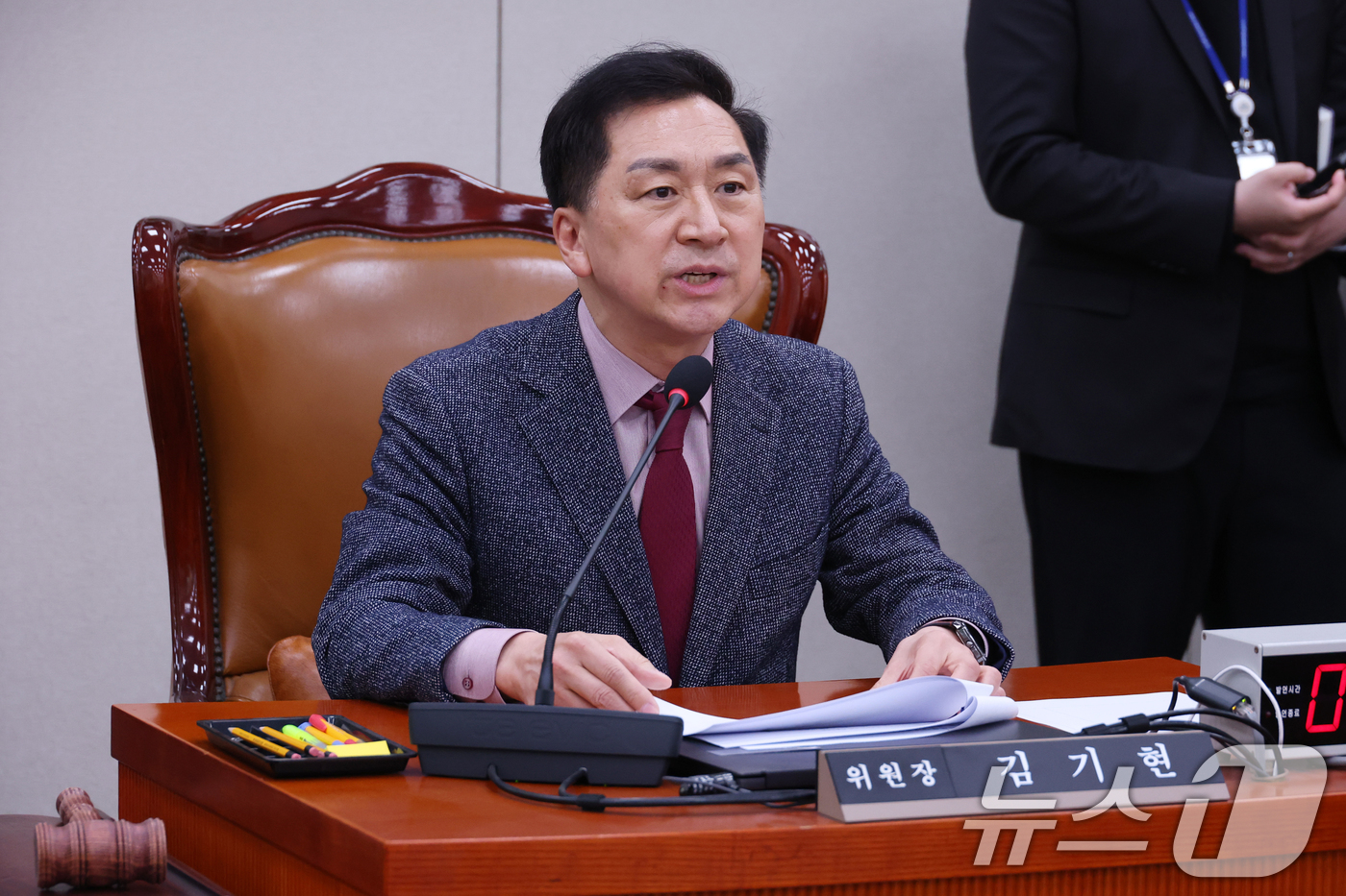 (서울=뉴스1) 이광호 기자 = 1일 오전 서울 여의도 국회에서 열린 2025 아시아태평양경제협력체(APEC) 정상회의 지원 특별위원회 1차 전체회의에서 김기현 위원장이 발언하고 …