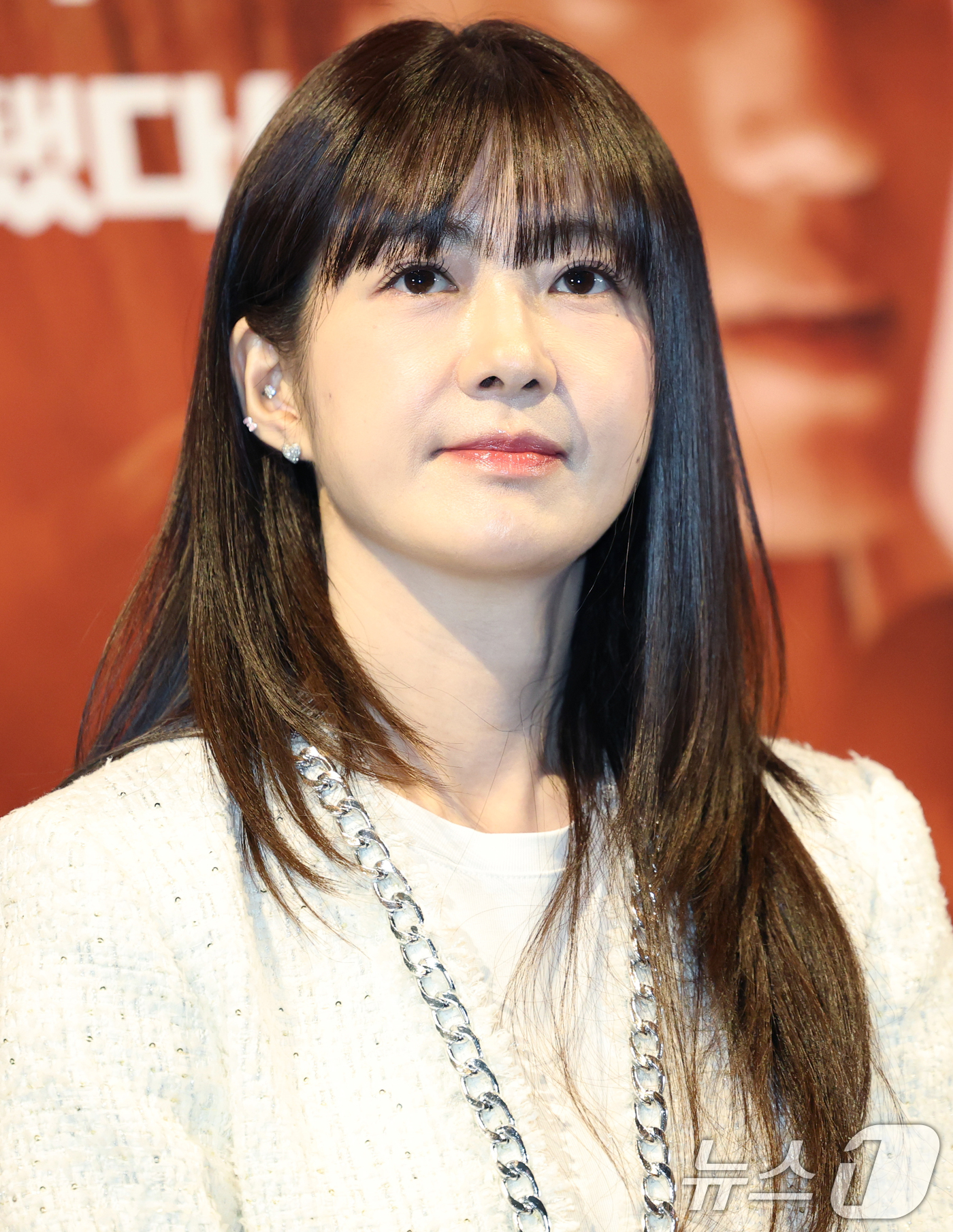 (서울=뉴스1) 권현진 기자 = 배우 이요원이 1일 오후 서울 용산구 CGV용산아이파크몰에서 열린 영화 '귀신들'(감독 황승재) 언론 시사회에서 매력을 발산하고 있다.'귀신들'은 …