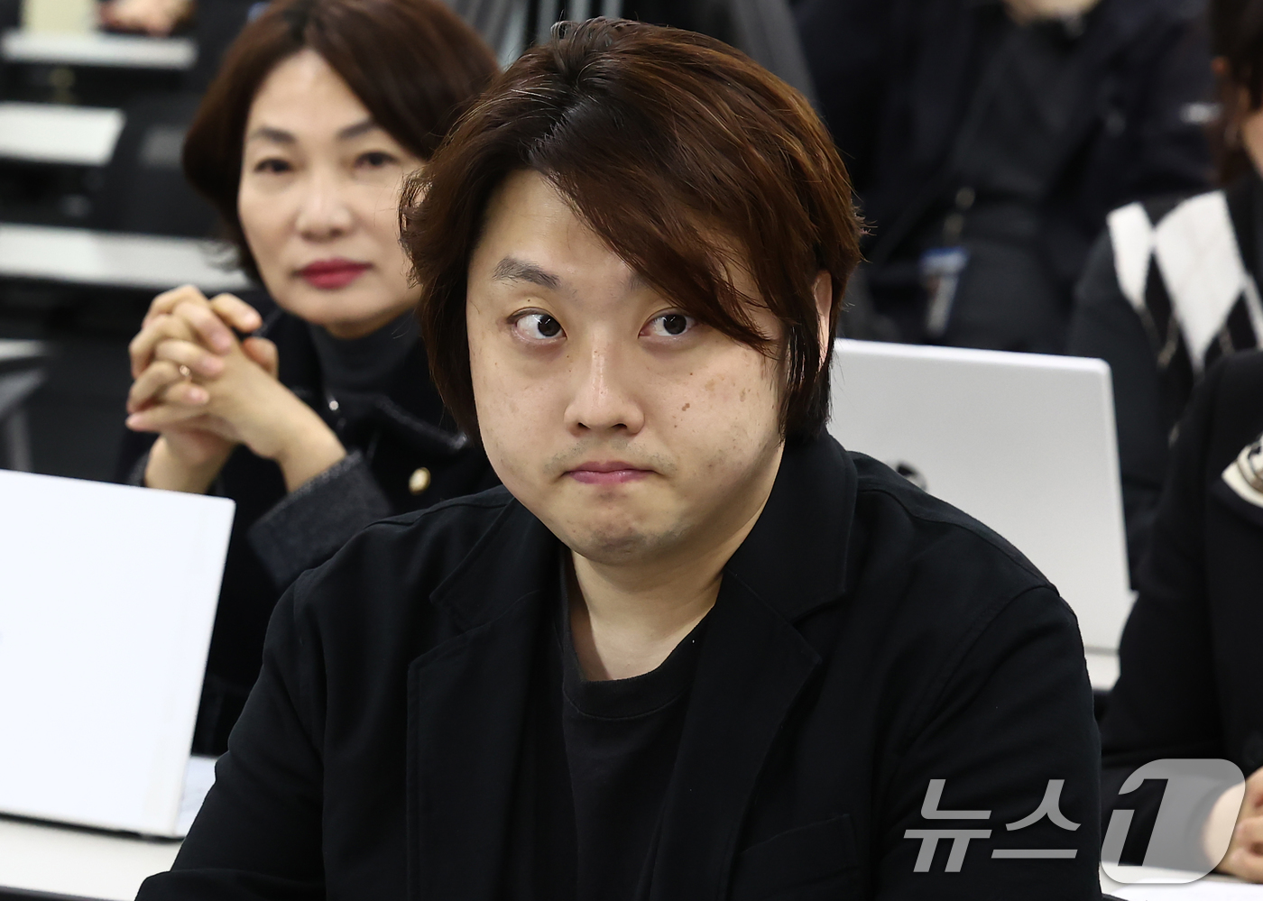 (서울=뉴스1) 김민지 기자 = 박단 대한전공의협의회 비상대책위원장이 10일 오전 서울 여의도 국회도서관에서 열린 '의료현장 정상화를 위한 정책대화, 의료정책 결정에서의 거버넌스 …