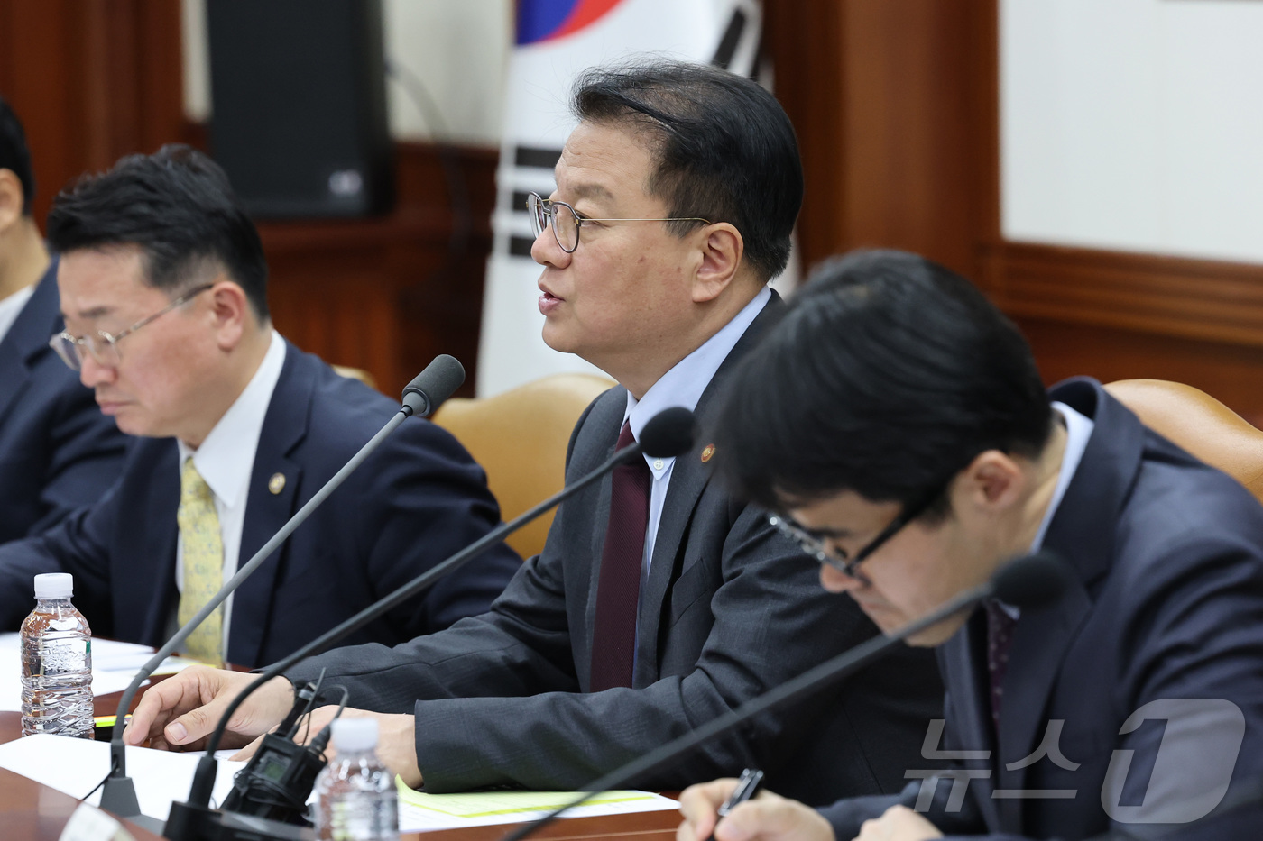 (서울=뉴스1) 임세영 기자 = 방기선 국무조정실장이 11일 서울 종로구 정부서울청사에서 열린 중앙행정기관 감사관 회의에서 발언을 하고 있다. 2025.4.11/뉴스1