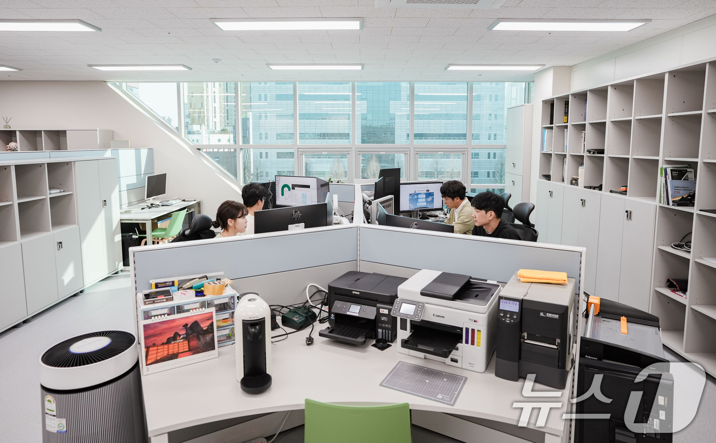 (광주=뉴스1) 박준배 기자 = 호남권 최대 규모로 조성되는 '광주역 창업밸리'의 첫 번째 핵심 시설이자 초기 창업 지원 시설인 '빛고을 창업 스테이션'(STA‧G, 스테이지) 내 …