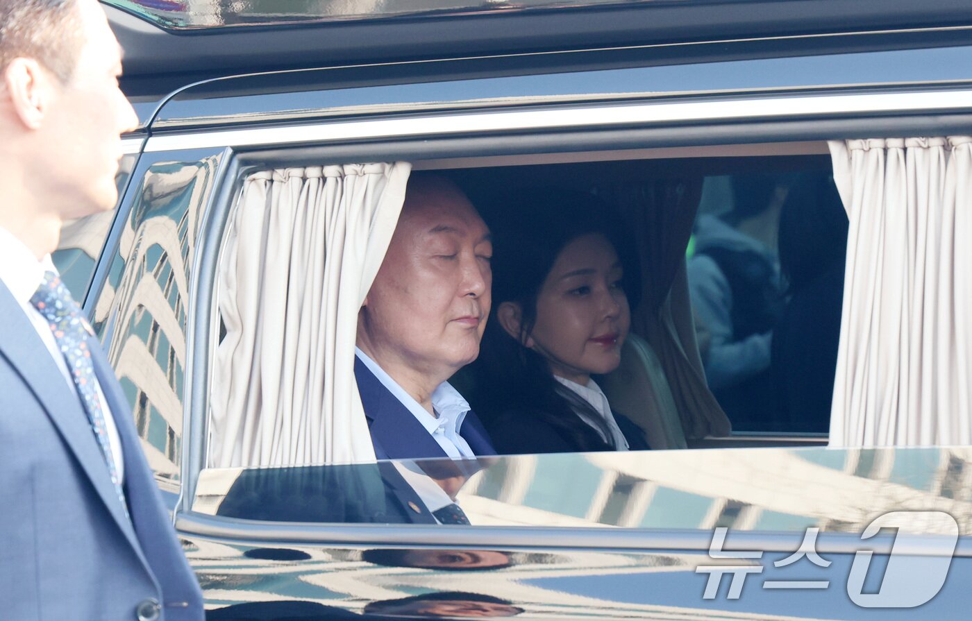 본문 이미지 - 윤석열 전 대통령과 김건희 여사.&#40;공동취재&#41;/뉴스1 ⓒ News1 김성진 기자