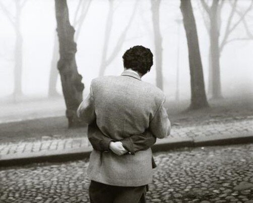 본문 이미지 - 펜티 사말라티_Helsinki, 1983 _gelatin silver print ⓒPentti Sammallaht&#40;사진제공 공근혜갤러리&#41;