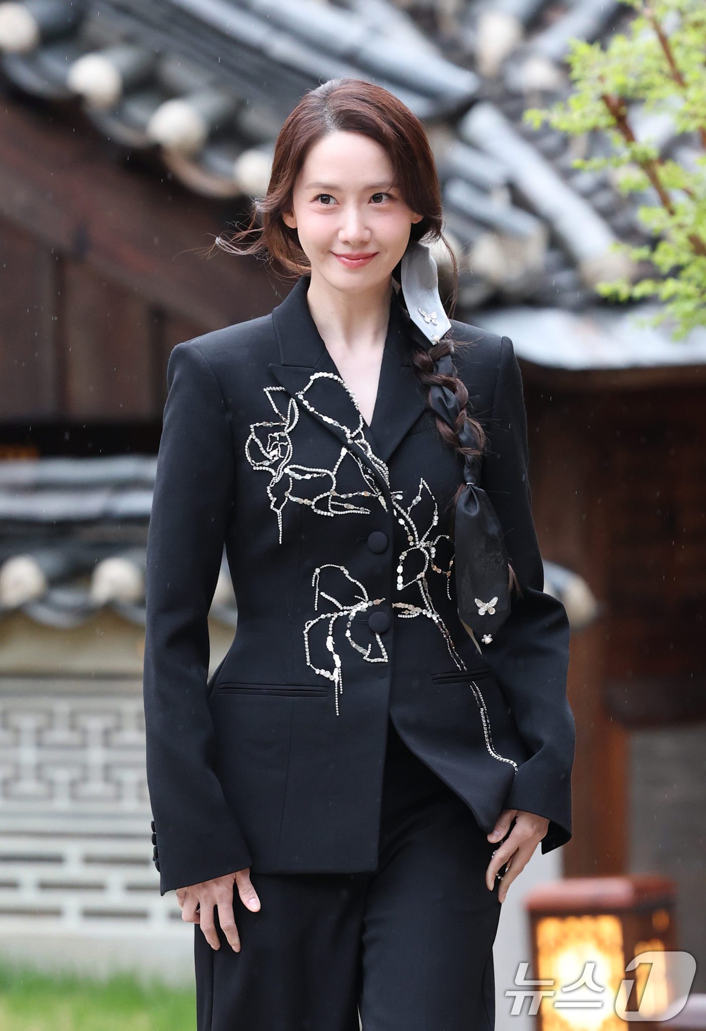 (서울=뉴스1) 권현진 기자 = 배우 겸 가수 임윤아(소녀시대 윤아)가 14일 오후 서울 성북구 한국가구박물관에서 열린 설화수 글로벌 컬처트립 홀리스틱 나이트 행사에 참석하고 있다 …