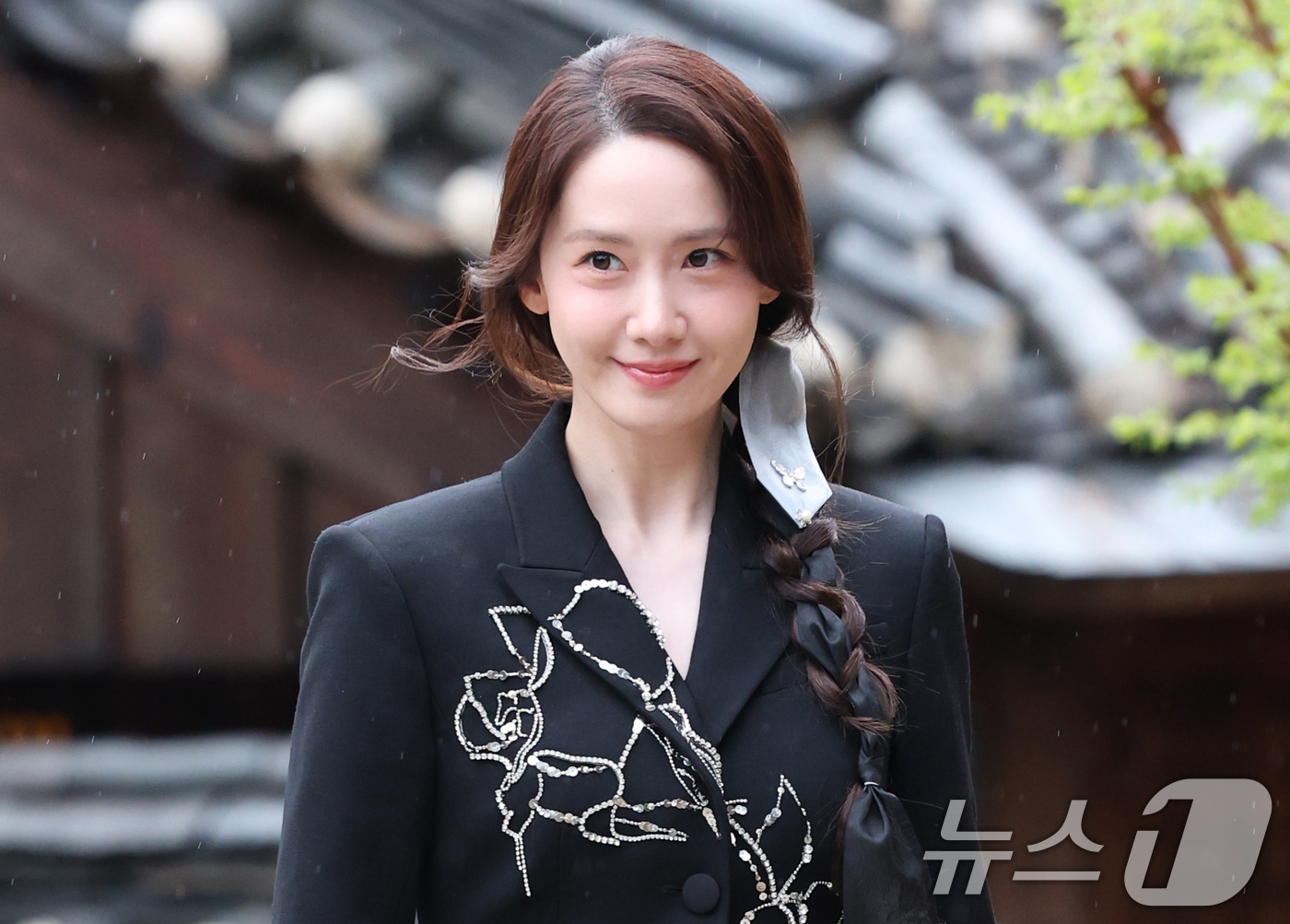 (서울=뉴스1) 권현진 기자 = 배우 겸 가수 임윤아(소녀시대 윤아)가 14일 오후 서울 성북구 한국가구박물관에서 열린 설화수 글로벌 컬처트립 홀리스틱 나이트 행사에 참석하고 있다 …