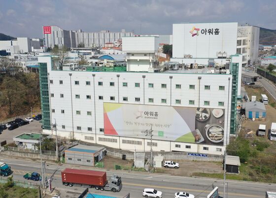 [단독]한화 품 안긴 아워홈, '구본성 측근' 황광일 부사장 사내이사 선임