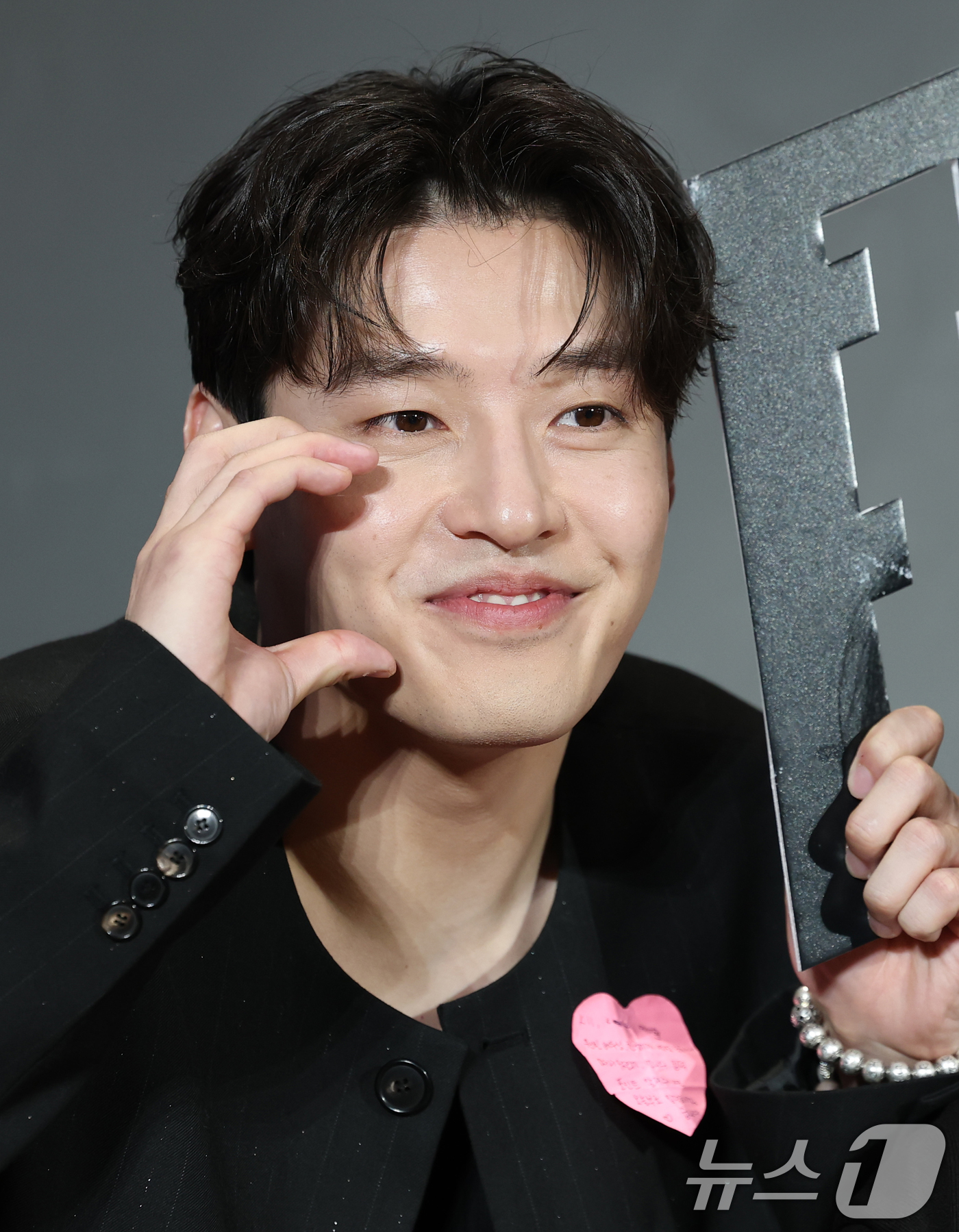 (서울=뉴스1) 권현진 기자 = 배우 강하늘이 15일 서울 강남구 메가박스 코엑스에서 열린 영화 '야당'(감독 황병국) 쇼케이스에 참석해 포즈를 취하고 있다.‘야당’은 대한민국 마 …