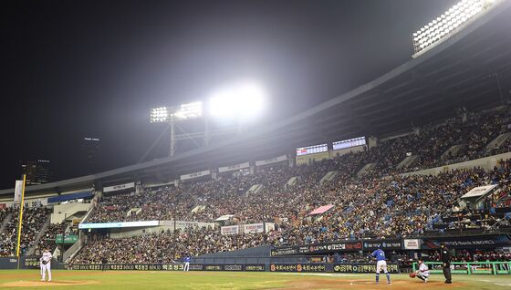 '흥행가도' 프로야구, '역대 최소' 528경기만에 900만 관중 돌파