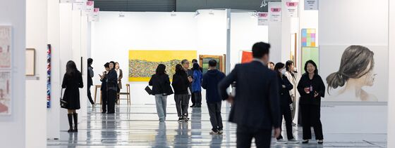 "닷새 동안 역대 최다 6만여 관람객 방문"…2025 화랑미술제 성료