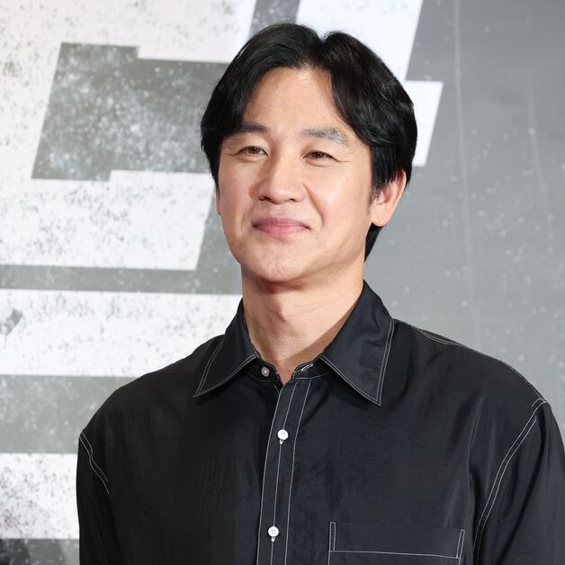 엄태웅, '아이 킬 유'로 9년만의 복귀…♥윤혜진 "기적 같은 순간" 응원
