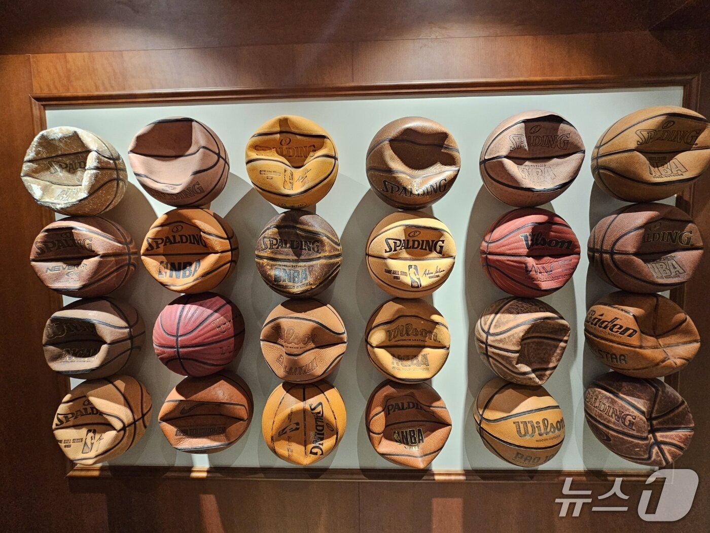 본문 이미지 - 서울 성수동에 들어선 NBA 플래그십스토어.ⓒ 뉴스1/김진희 기자.