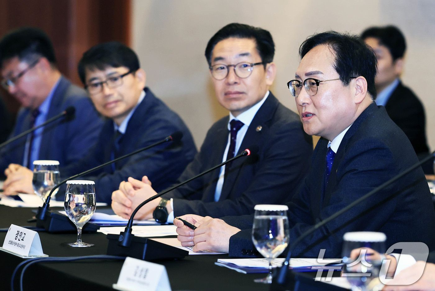 (서울=뉴스1) = 정인교 산업통상자원부 통상교섭본부장이 17일 서울 삼성동 그랜드인터콘티넨탈호텔에서 열린 '제3차 지식재산과 경제안보 포럼'에서 인사말을 하고 있다. (산업통상자 …