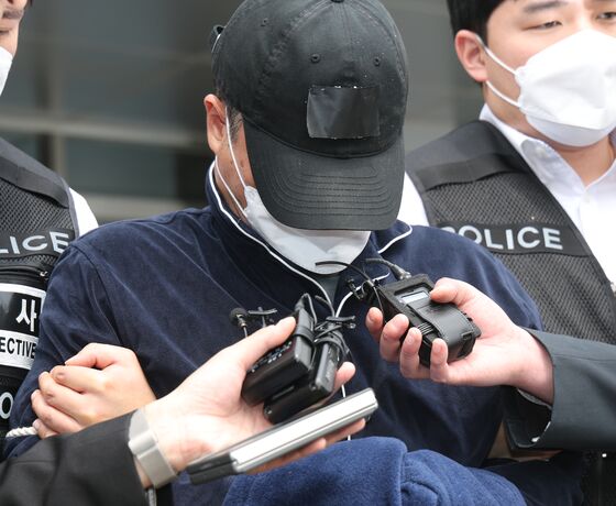 '사업 실패 비관' 가족 5명 살해한 가장…"신상 공개 안 한다"