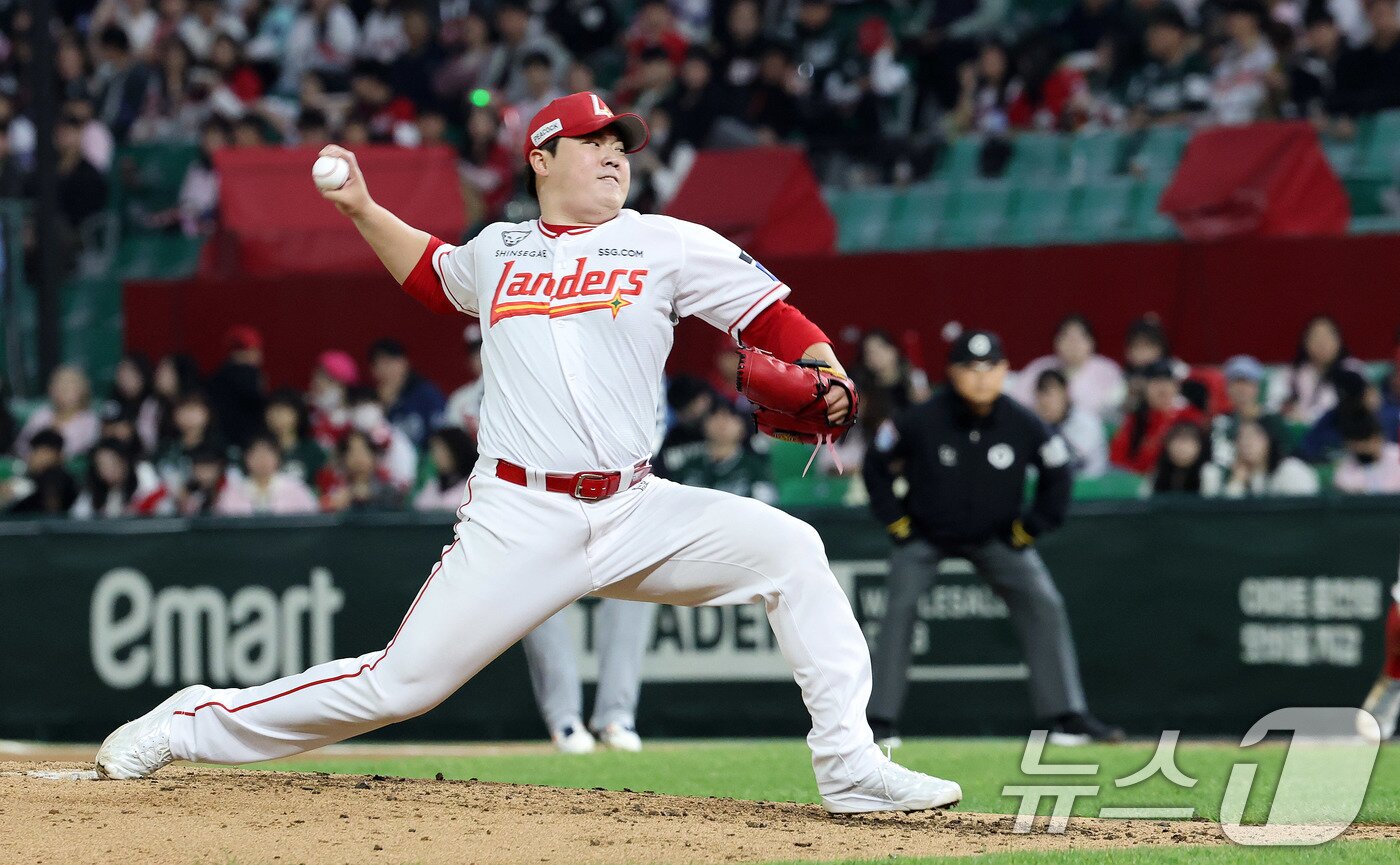 본문 이미지 - SSG 랜더스 불펜 투수 이로운. 2025.4.17/뉴스1 ⓒ News1 박세연 기자