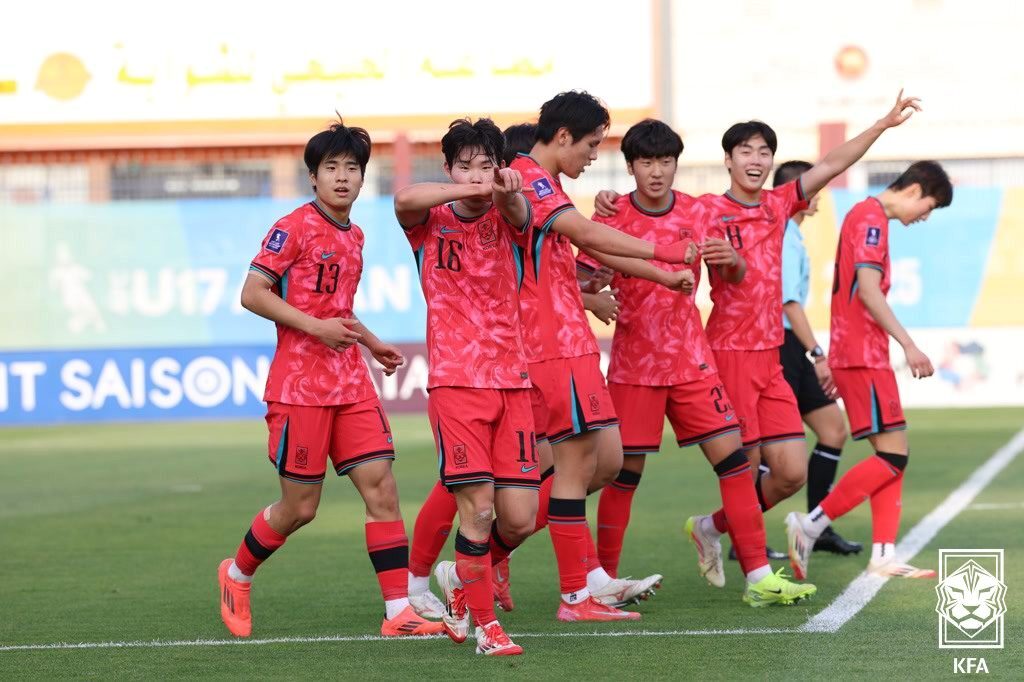본문 이미지 - 17세 이하(U17) 축구대표팀 오하람이 사우디아라비아와 아시아축구연맹(AFC) U17 아시안컵 준결승에서 선제 득점 후 기뻐하고 있다. (대한축구협회 제공)