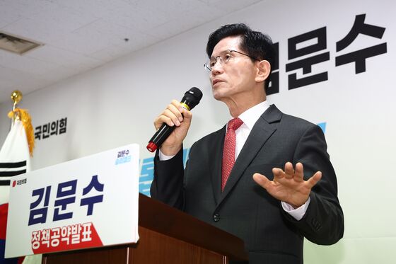 김문수 "부패한 정치인 나라 망쳐…자유민주주의 지킬 것"