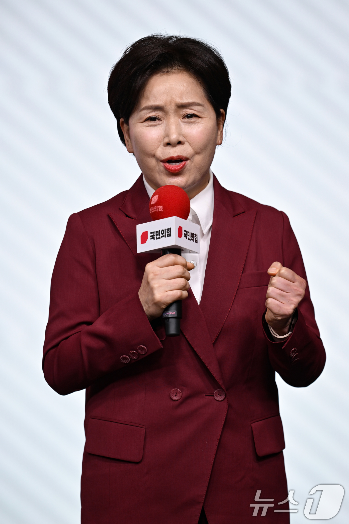 (서울=뉴스1) 이재명 기자 = 양향자 국민의힘 대선 경선 후보가 18일 오후 서울 강서구 ASSA아트홀에서 열린 국민의힘 '제21대 대통령후보자 1차 경선 비전대회'에서 비전을 …