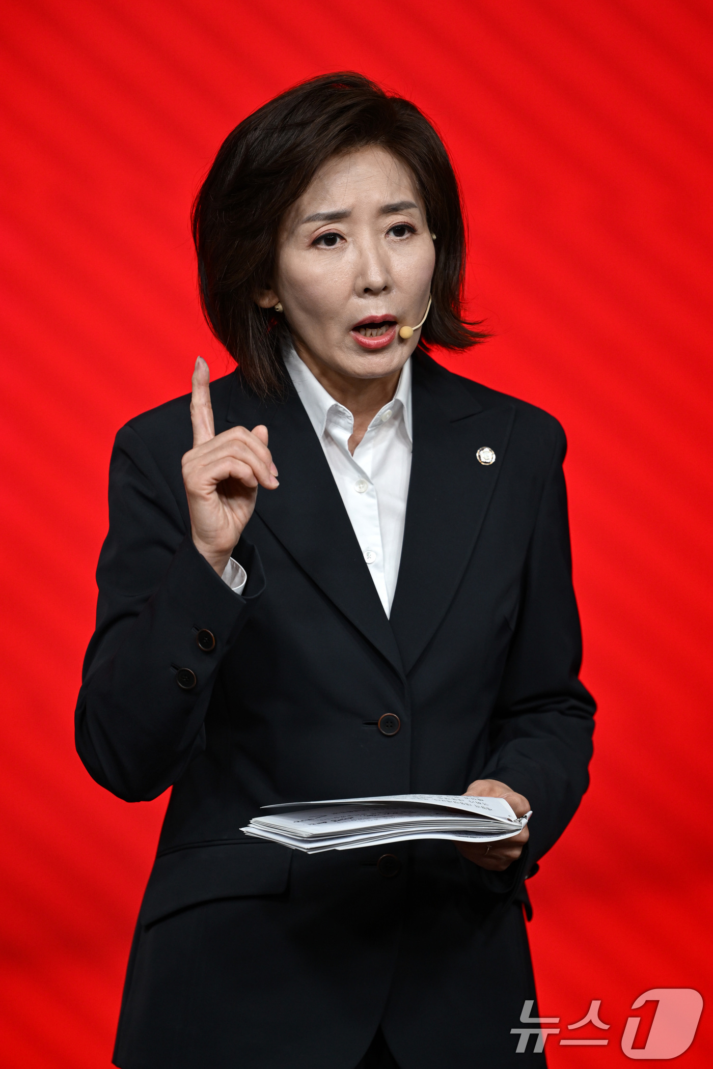 (서울=뉴스1) 이재명 기자 = 나경 국민의힘 대선 경선 후보가 18일 오후 서울 강서구 ASSA아트홀에서 열린 국민의힘 '제21대 대통령후보자 1차 경선 비전대회'에서 비전을 발 …