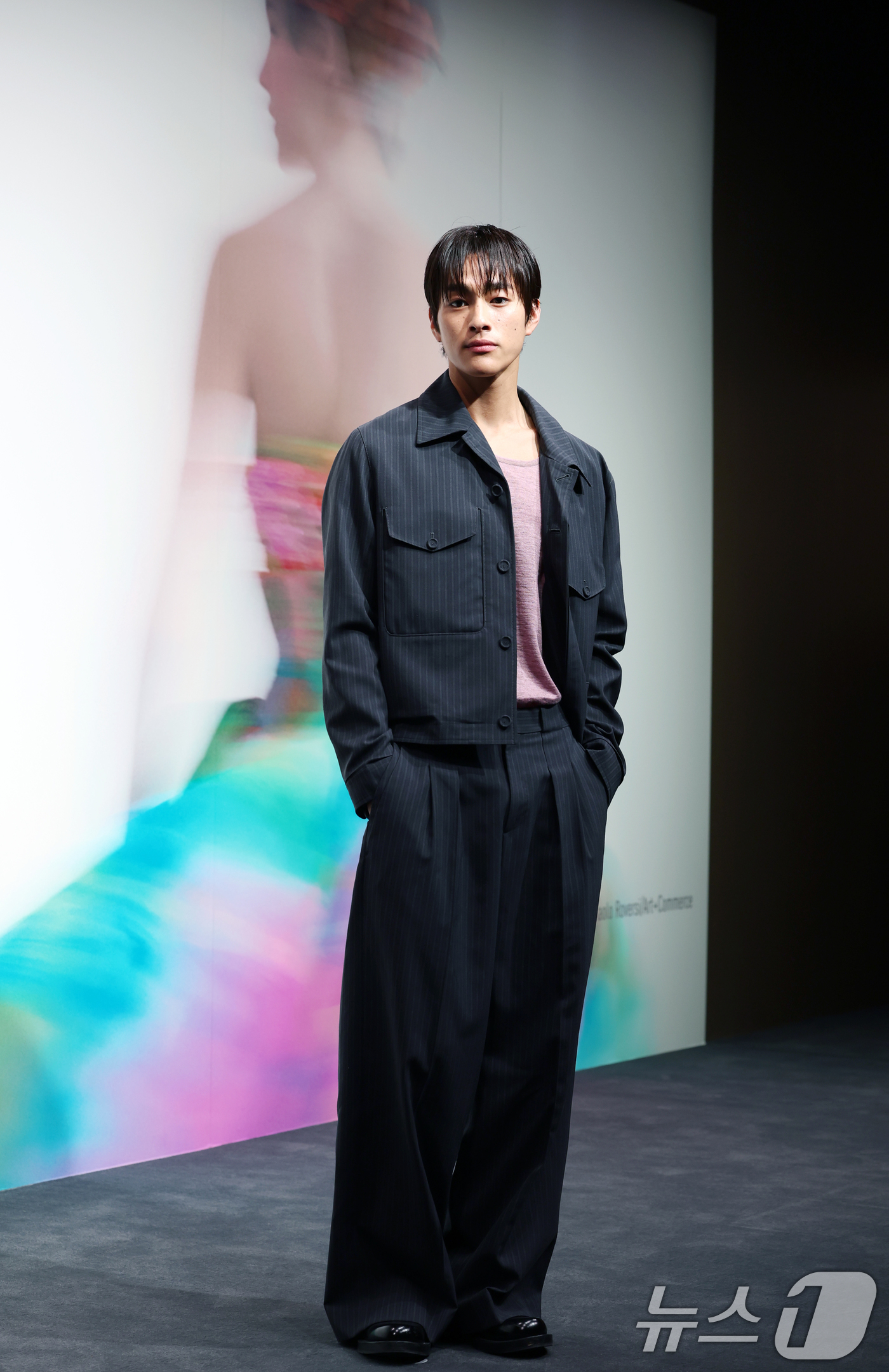 (서울=뉴스1) 권현진 기자 = 모델 홍태준이 18일 서울 중구 DDP에서 열린 프랑스 브랜드 디올(DIOR)의 ‘크리스챤 디올: 디자이너 오브 드림스(Christian Dior: …