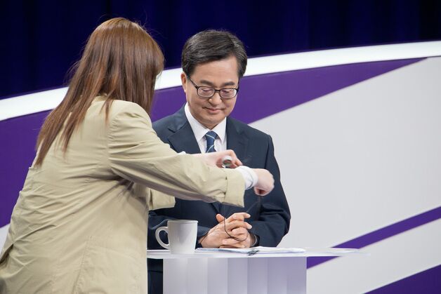 김동연 "난 여의도 문법 모르는 신상품…내 계파는 국민"