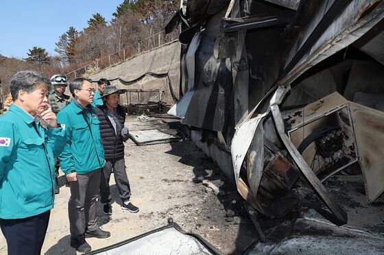고기동 중대본부장, 안동 산불 복구 현장 점검
