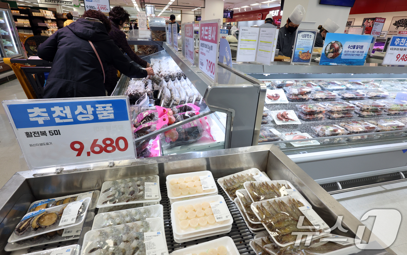 (서울=뉴스1) 김명섭 기자 = 소비자물가가 석 달 연속으로 2%가 넘는 오름세를 나타냈다.통계청이 2일 발표한 소비자물가 동향을 보면 3월 소비자물가 지수는 116.29(2020 …