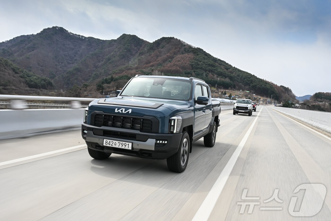 본문 이미지 - 기아의 최초 픽업 '더 기아 타스만'.(기아 제공) 