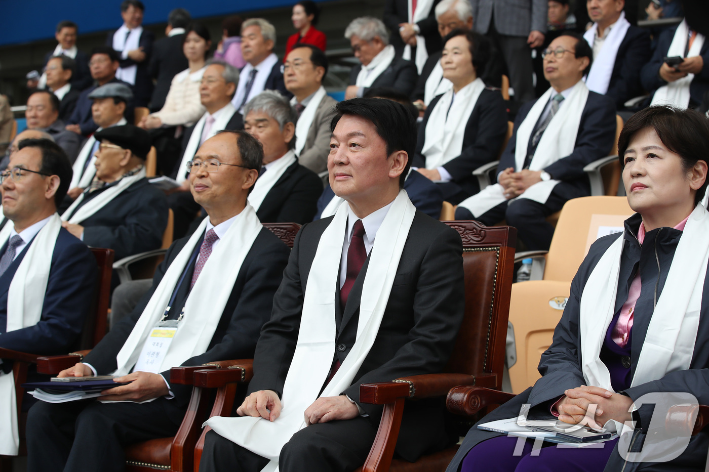 (대구=뉴스1) 공정식 기자 = 안철수 국민의힘 대선 경선 후보가 20일 오후 대구스타디움에서 대구기독교총연합회 주최로 열린 '2025 대구 부활절 연합예배'에 참석해 설교를 듣고 …