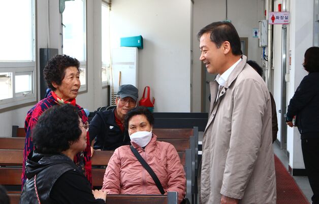 전춘성 진안군수, 버스 환승하며 통합복지카드 운영 점검