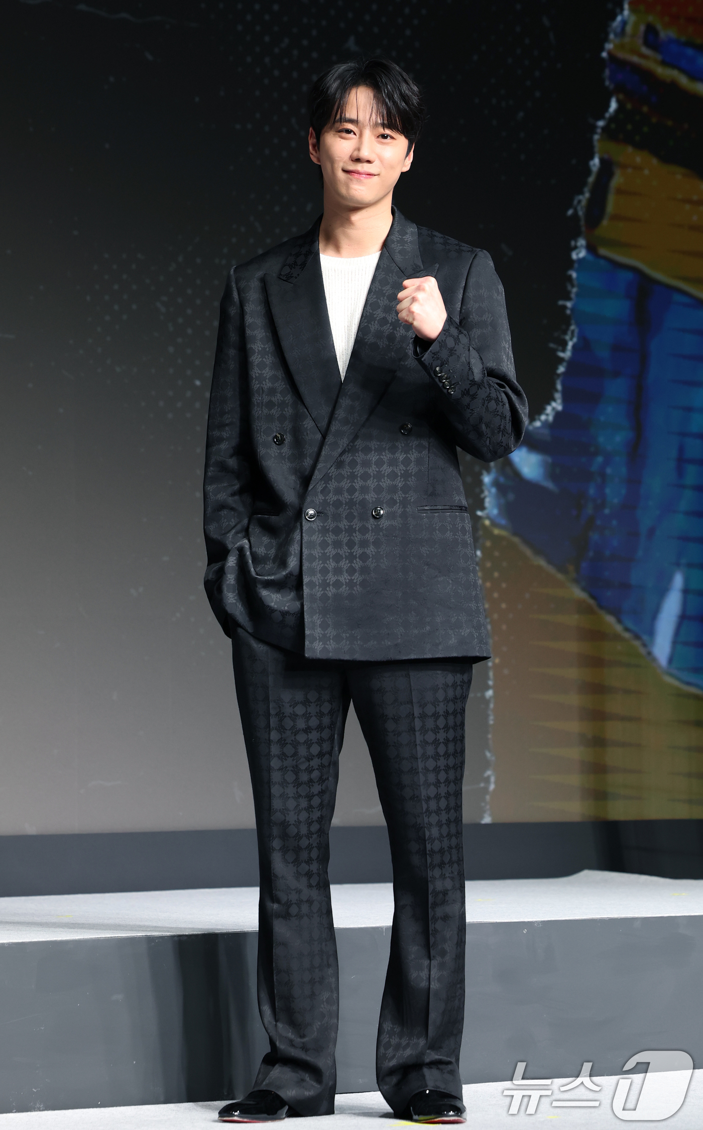 (서울=뉴스1) 권현진 기자 = 배우 이준영이 21일 서울 마포구 호텔 나루 엠갤러리에서 진행된 넷플릭스 시리즈 '약한영웅 Class 2' 제작발표회에 참석해 포즈를 취하고 있다. …