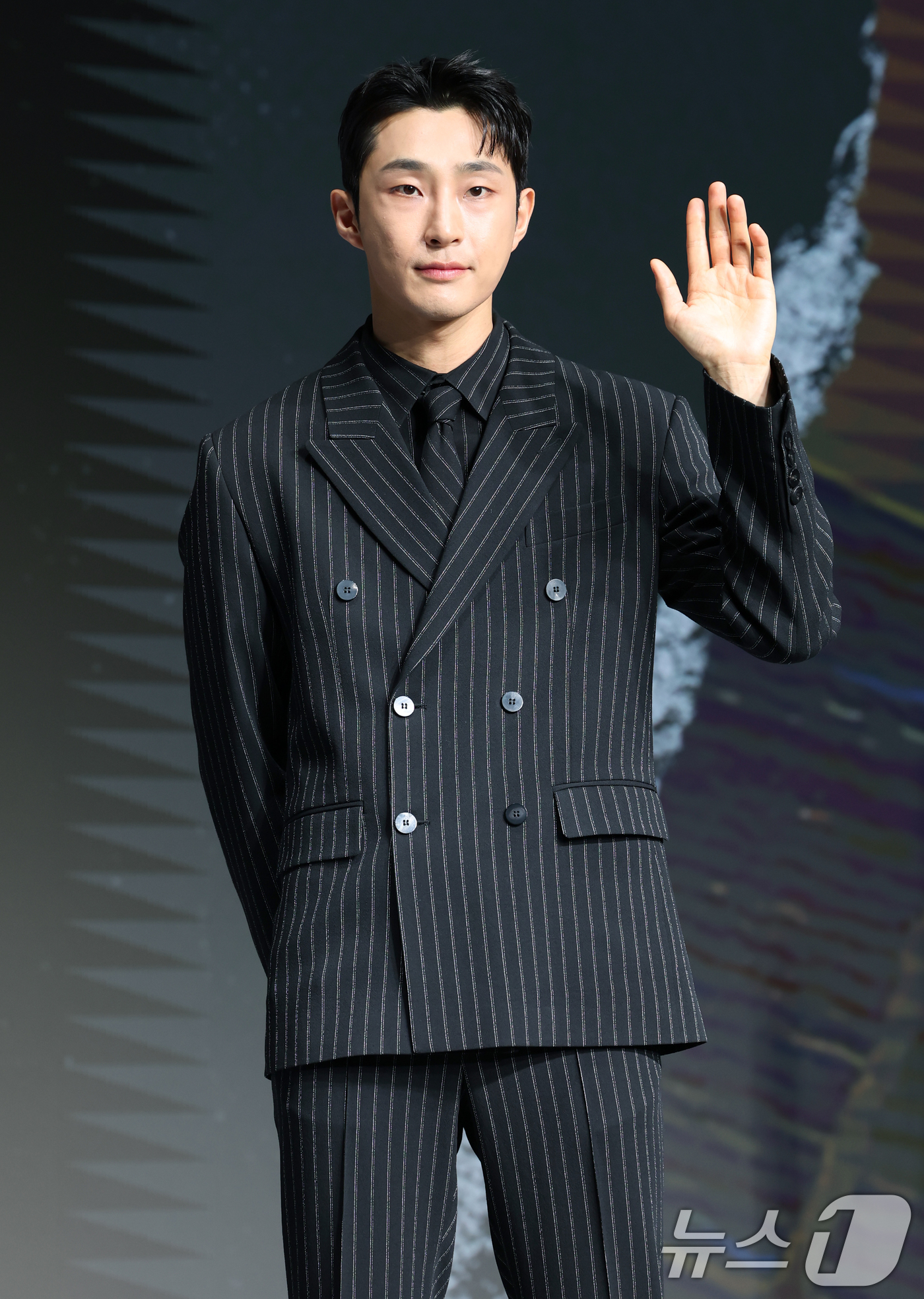 (서울=뉴스1) 권현진 기자 = 배우 배나라가 21일 서울 마포구 호텔 나루 엠갤러리에서 진행된 넷플릭스 시리즈 '약한영웅 Class 2' 제작발표회에 참석해 포즈를 취하고 있다. …