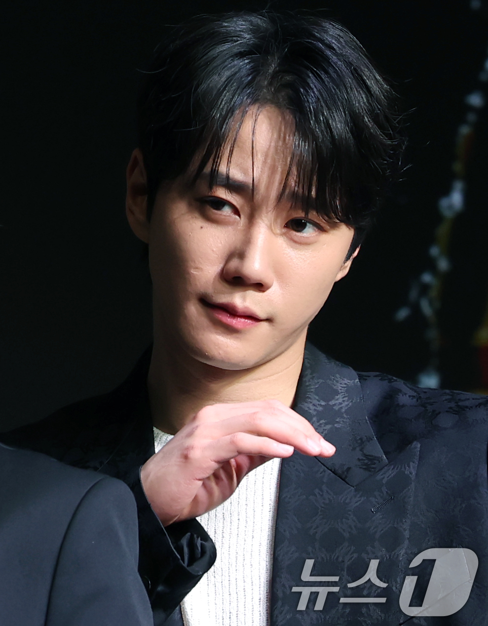 (서울=뉴스1) 권현진 기자 = 배우 이준영이 21일 서울 마포구 호텔 나루 엠갤러리에서 진행된 넷플릭스 시리즈 '약한영웅 Class 2' 제작발표회에 참석해 포즈를 취하고 있다. …