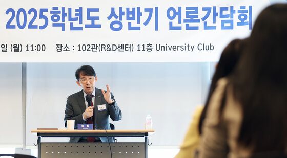 언론간담회 발언하는 박상규 중앙대 총장
