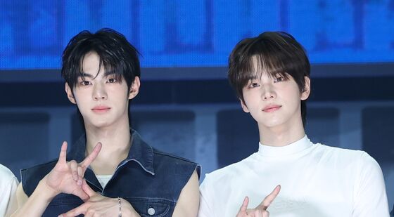 도훈·신유, 왕자님 옆에 또 왕자님
