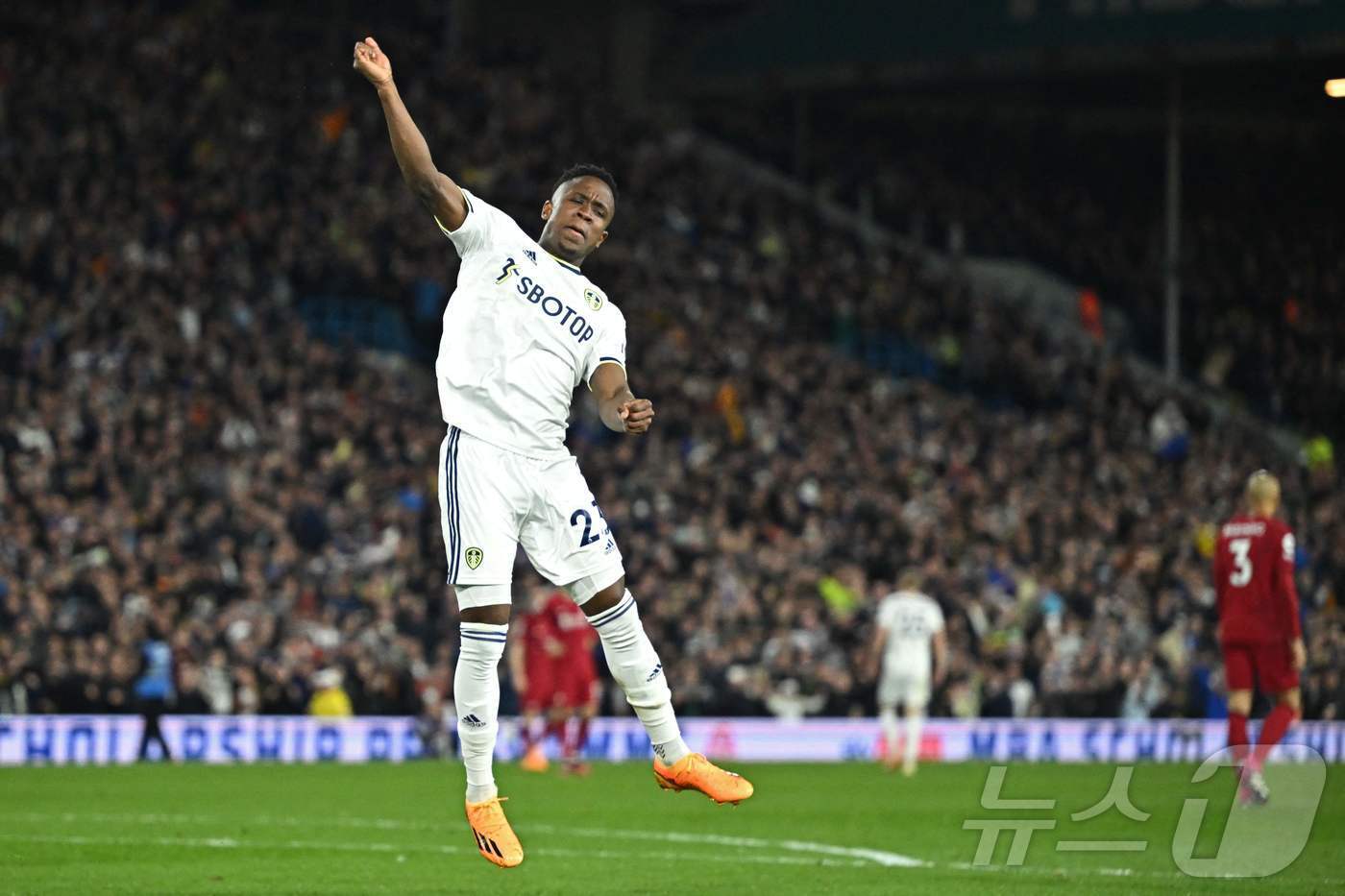 본문 이미지 - EPL에서 활약했던 시절의 리즈 유나이티드ⓒ AFP=뉴스1