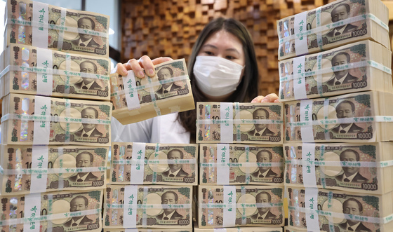 北 "日 군비확장으로 경제 위기 심화할 것"…日 군비 증강에 경계심