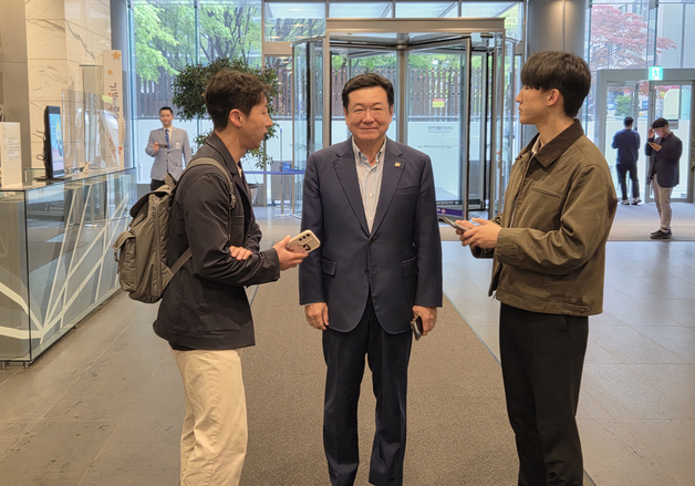 정례회의 참석하는 이찬희 삼성 준법감시위원장