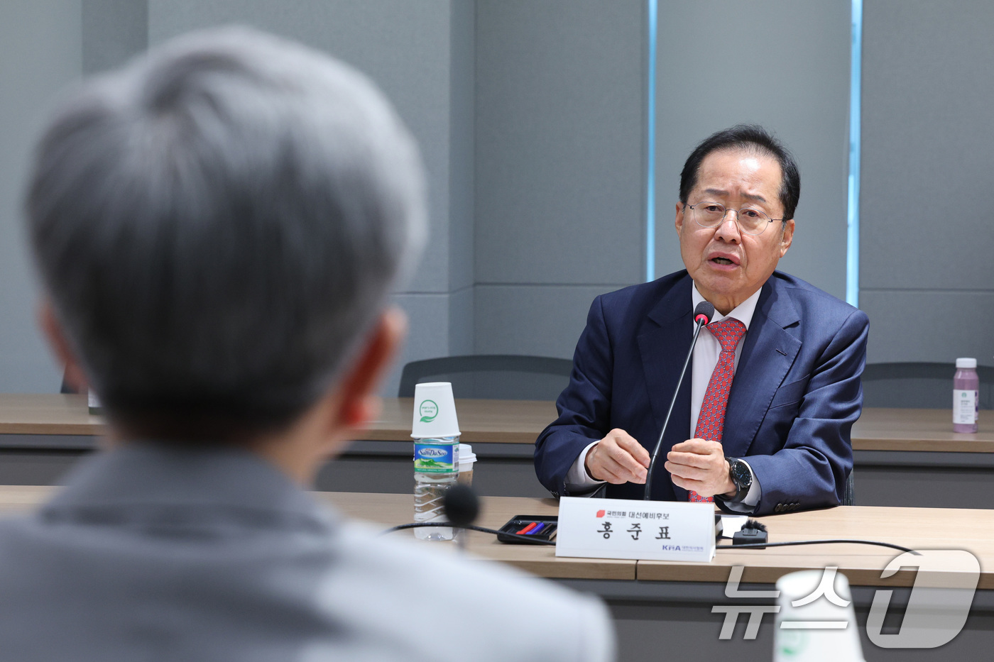 (서울=뉴스1) 신웅수 기자 = 홍준표 국민의힘 대선 경선 후보가 22일 서울 용산구 대한의사협회에서 열린 간담회에서 발언하고 있다. 2025.4.22/뉴스1
