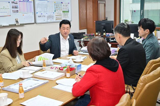 안대룡 울산시의원, AI 교육 활성화·고교학점제 등 현안 간담회