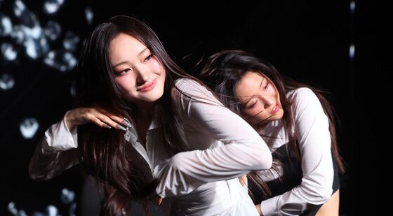VVS 라나, 빠져드는 무대