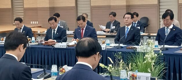 장흥 찾은 대한민국시장군수구청장협, 지방자치분권 대선공약 건의